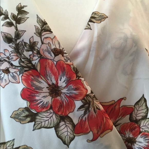 Floral Ruffled Wrap Romper - Picture 4 of 5